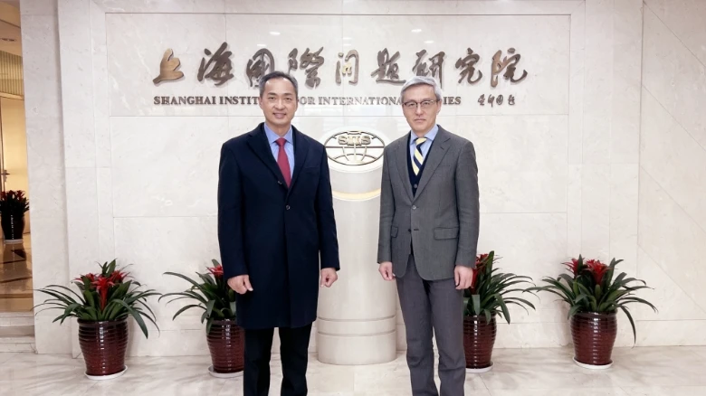 拜访上海国际问题研究院院长陈东晓先生
